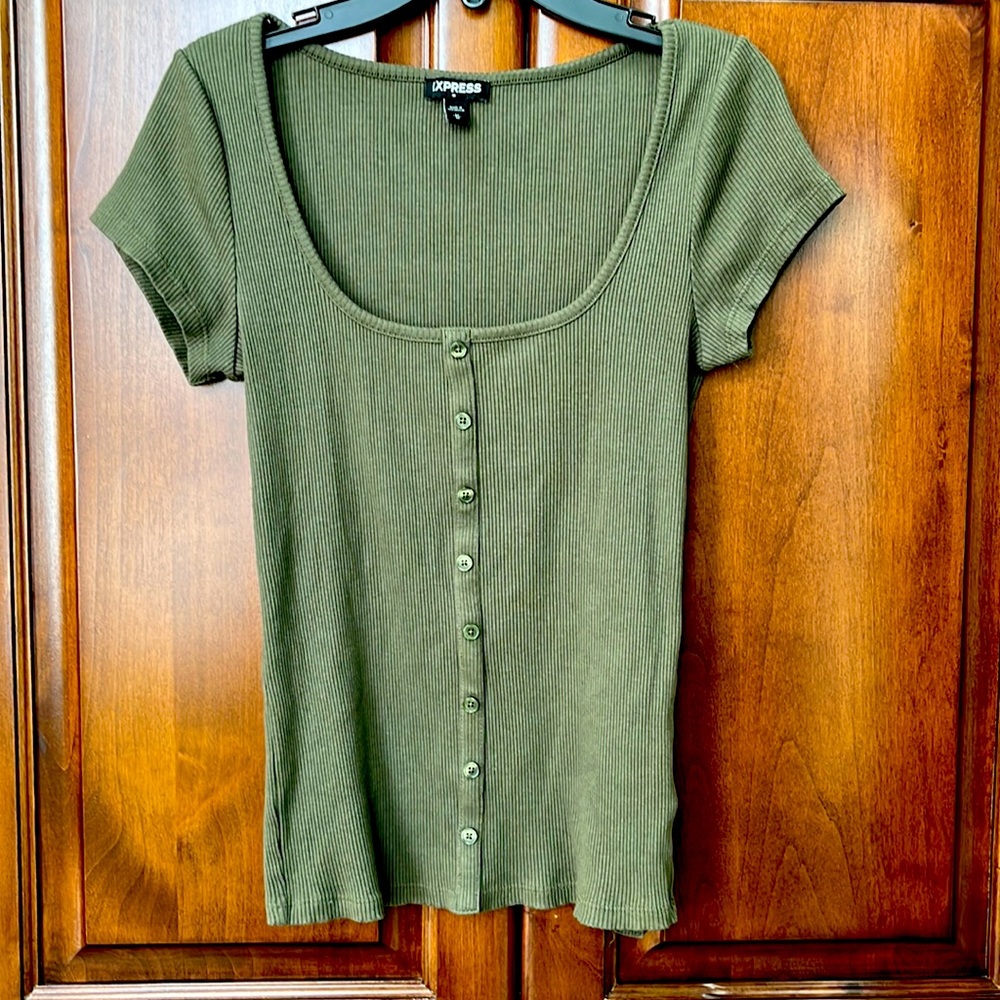 Express short sleeve shirt